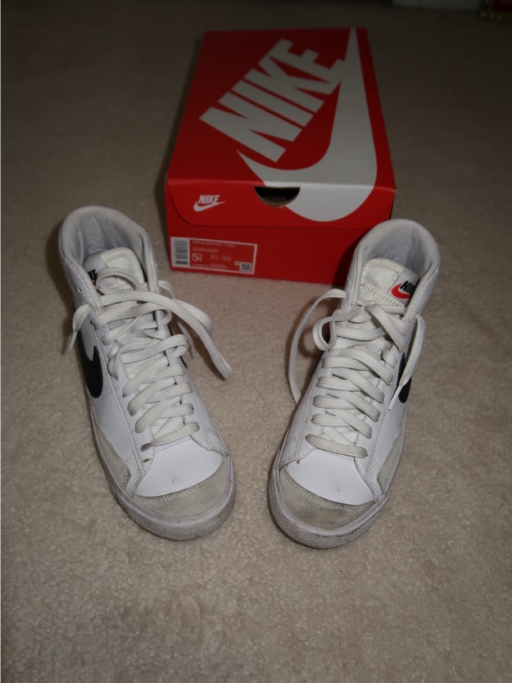 Nike blazer mid 77 5.5boy